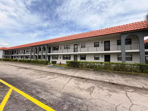 2021 W Woolbright Rd #G205, Boynton Beach, FL 33426