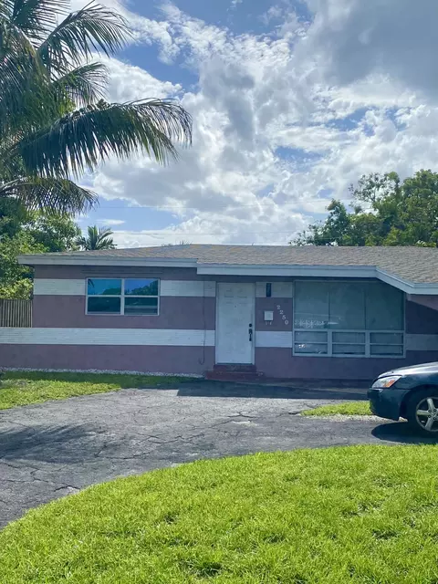 2250 Gulfstream Dr, Miramar, FL 33023