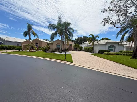 6429 Three Lks, Boynton Beach, FL 33437