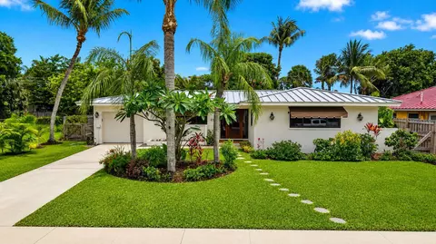 450 SW 12th Ter, Boca Raton, FL 33486