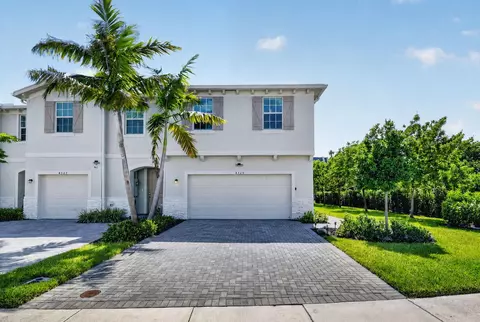4325 Pond Lily Ln, Lake Worth, FL 33467