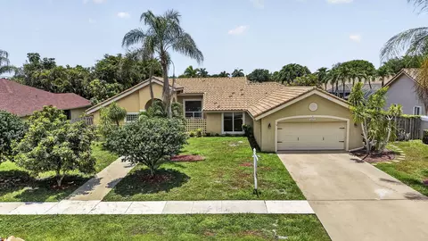 2171 Amesbury Cir, Wellington, FL 33414