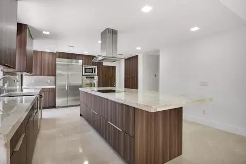 21922 Cypress Dr #37B, Boca Raton, FL 33433