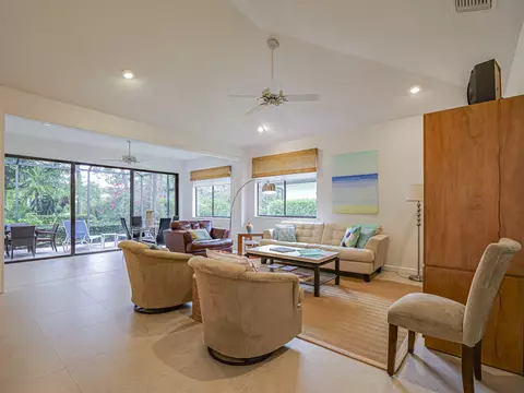 Living - 3390 SE Putnam Ct, Stuart, FL 34997 photo 2 of 3