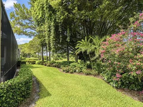 Exterior - 3390 SE Putnam Ct, Stuart, FL 34997 photo 7 of 12