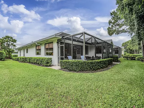 Exterior - 3390 SE Putnam Ct, Stuart, FL 34997 photo 6 of 12