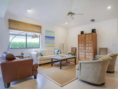 Living - 3390 SE Putnam Ct, Stuart, FL 34997 photo 1 of 3