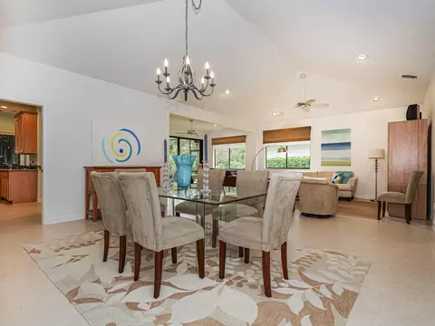 Dining - 3390 SE Putnam Ct, Stuart, FL 34997 photo 4 of 7