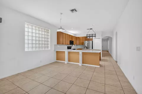 5049 Sancerre Cir, Lake Worth, FL 33463