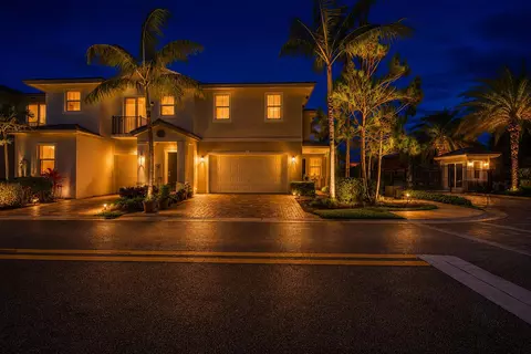6993 Pines Cir, Coconut Creek, FL 33073