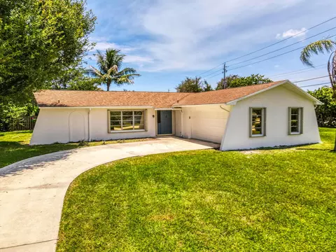 18020 Palm Point Dr, Jupiter, FL 33458