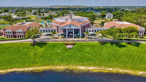 View/Area - 86 Markham E, Deerfield Beach, FL 33442 photo 1 of 4