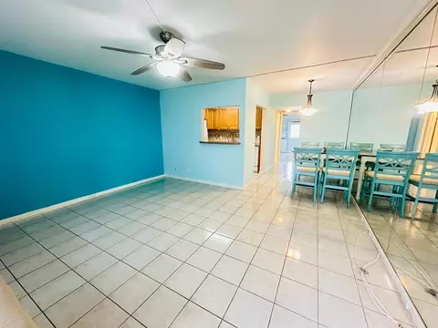 Living - 86 Markham E, Deerfield Beach, FL 33442 photo 1 of 3