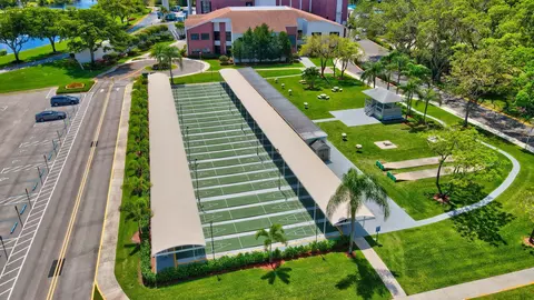 Exterior - 86 Markham E, Deerfield Beach, FL 33442 photo 9 of 12