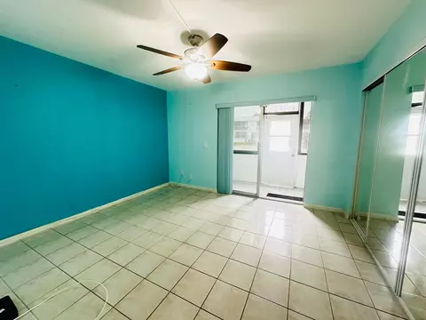 Bedroom - 86 Markham E, Deerfield Beach, FL 33442 photo 1 of 2