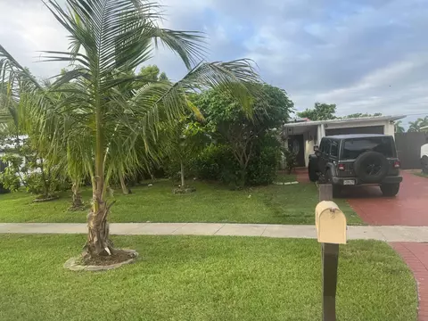 6218 NW 17th St, Margate, FL 33063