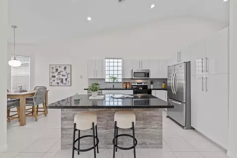 5954 NW 74th St, Parkland, FL 33067