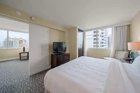 2670 E Sunrise Blvd #1201, Fort Lauderdale, FL 33304