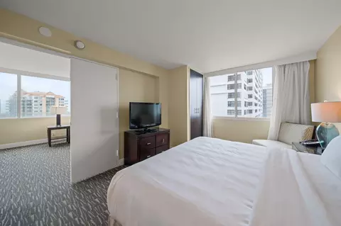 2670 E Sunrise Blvd #1201, Fort Lauderdale, FL 33304