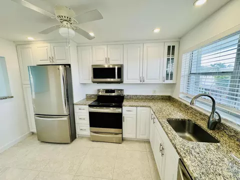 2016 S Federal Hwy #404, Boynton Beach, FL 33435