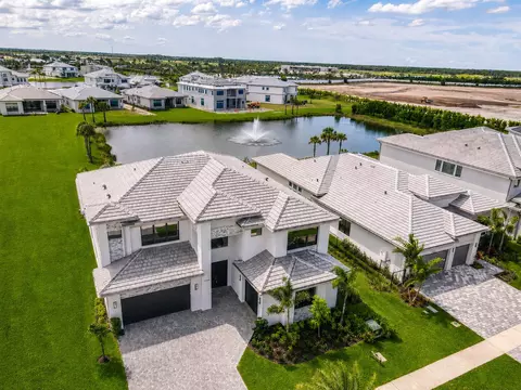 13559 Nesting Pines Way, Palm Beach Gardens, FL 33412