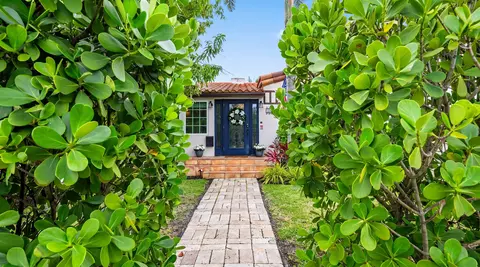 436 38th St N, West Palm Beach, FL 33407