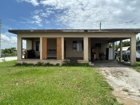 190 SW 6th Ave, South Bay, FL 33493
