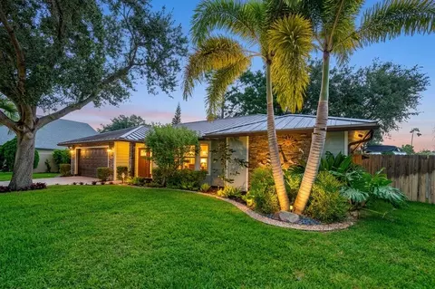13382 Northumberland Cir, Wellington, FL 33414