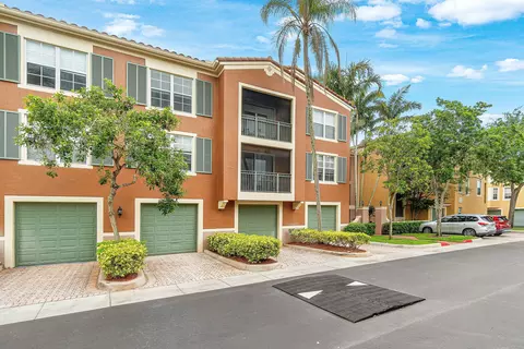 11740 St Andrews Pl #304, Wellington, FL 33414