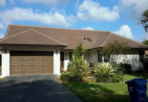 11299 NW 10th Mnr, Coral Springs, FL 33071