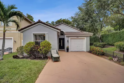 6898 Silverado Ter, Lake Worth, FL 33463