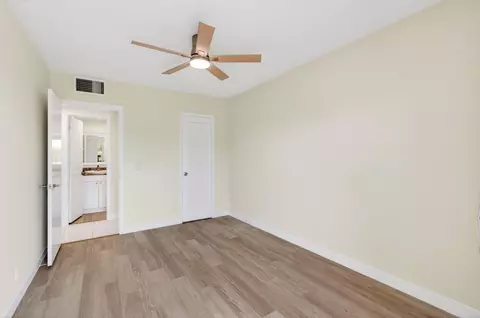 Bedroom - 374 Brighton I #374, Boca Raton, FL 33434 photo 8 of 8
