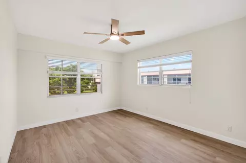 Bedroom - 374 Brighton I #374, Boca Raton, FL 33434 photo 1 of 8