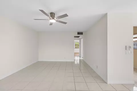Living - 374 Brighton I #374, Boca Raton, FL 33434 photo 2 of 6
