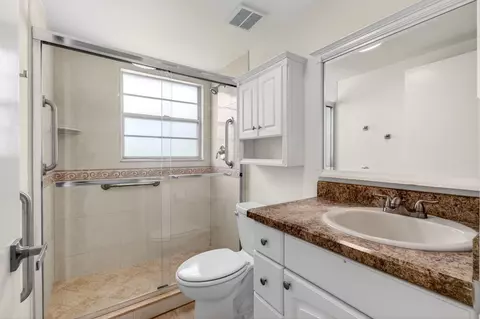 Bath - 374 Brighton I #374, Boca Raton, FL 33434 photo 3 of 6