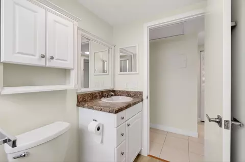 Bath - 374 Brighton I #374, Boca Raton, FL 33434 photo 6 of 6