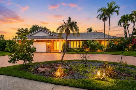 2378 Deer Creek Lob Lolly Ln, Deerfield Beach, FL 33442