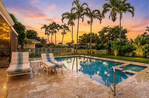 2378 Deer Creek Lob Lolly Ln, Deerfield Beach, FL 33442