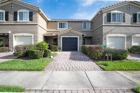 2218 SW Marshfield Ct, Port Saint Lucie, FL 34953