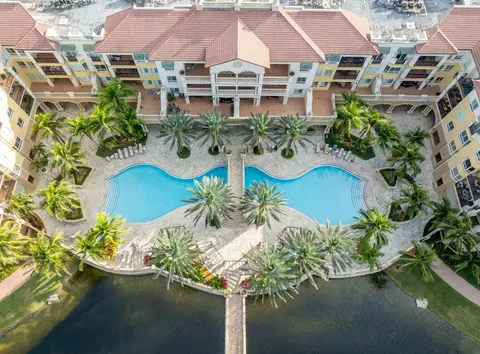 16102 Emerald Estates Dr #220, Weston, FL 33331
