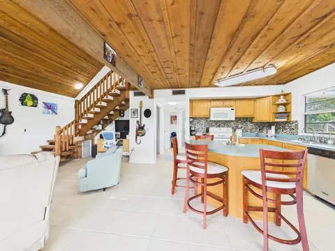 Kitchen - 136 SW 85th Ave, Okeechobee, FL 34974 photo 1 of 5