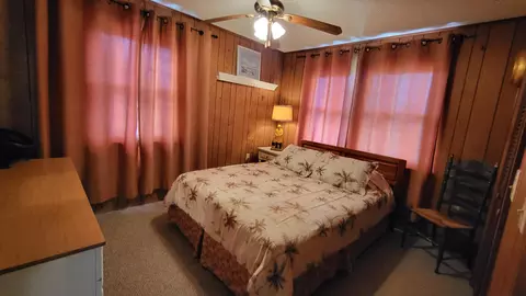 Bedroom - 1065 Peach Ln, Okeechobee, FL 34974 photo 1 of 4