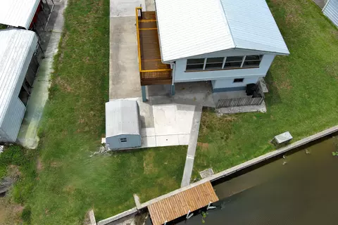 View/Area - 1065 Peach Ln, Okeechobee, FL 34974 photo 2 of 7