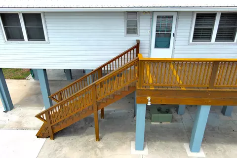 Exterior - 1065 Peach Ln, Okeechobee, FL 34974 photo 1 of 3