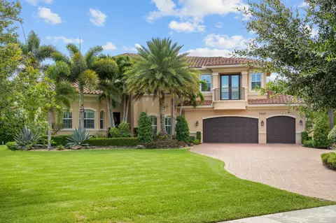 7727 Maywood Crest Dr, Palm Beach Gardens, FL 33412
