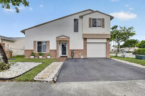 730 Cumberland Ter, Davie, FL 33325
