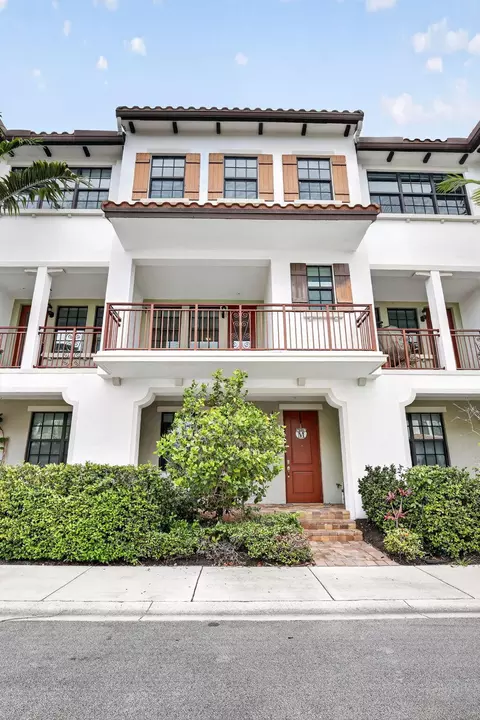 11613 SW 13th Ct, Pembroke Pines, FL 33025