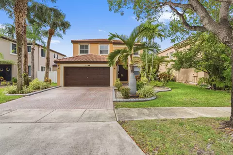 15744 SW 53rd Ct, Miramar, FL 33027
