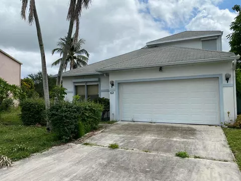 62 Willow Cir, Boynton Beach, FL 33436