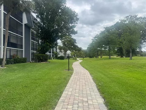 6080 NW 44th St #109, Lauderhill, FL 33319